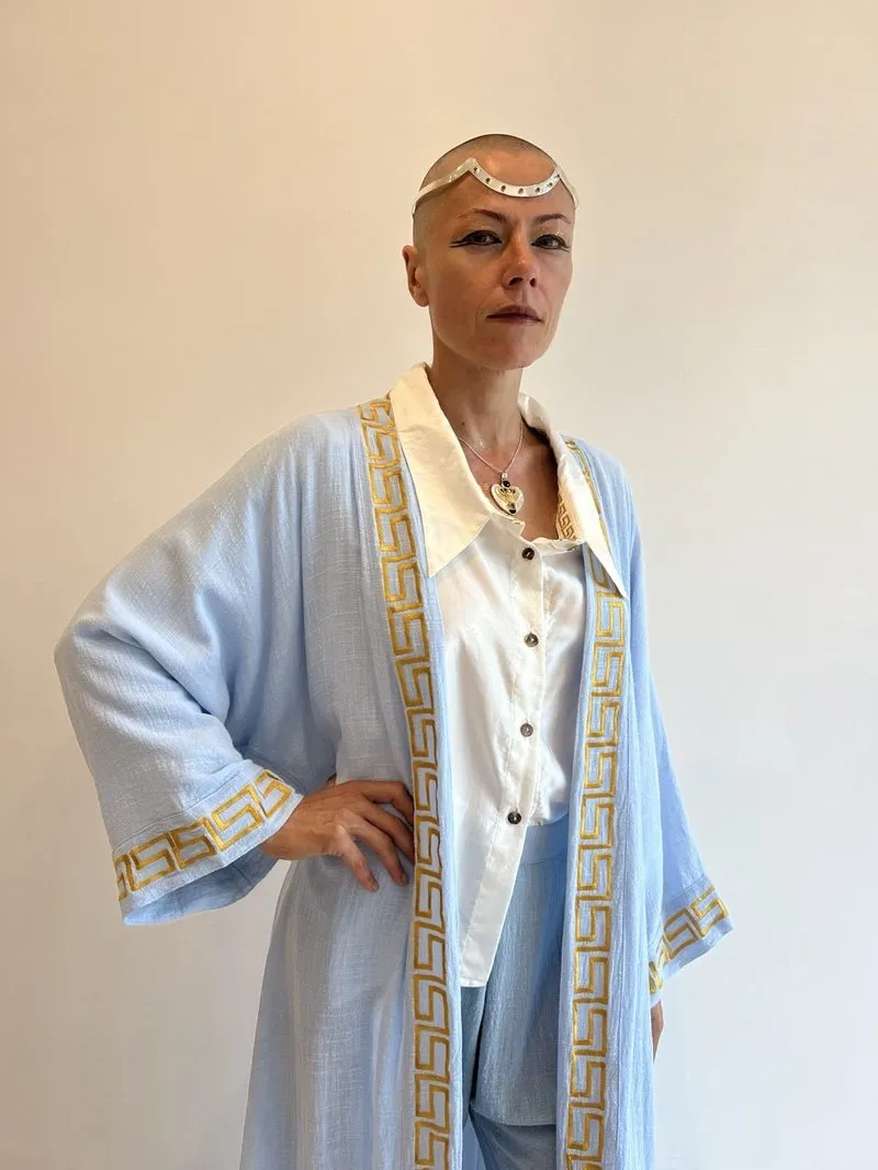 Голубое кимоно Elefterri — коллаборация и сотворчество в моде